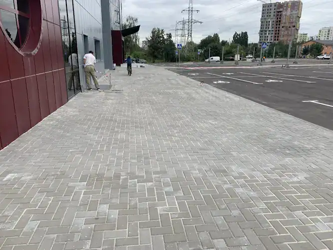Укладання тротуарної плитки Цегла — фото 3
